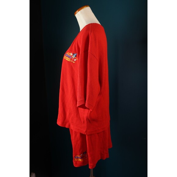 Vintage Disney Y2K Millennium Cast Member Red Thermal 2 Piece Pajama Set XXL - Picture 14 of 16
